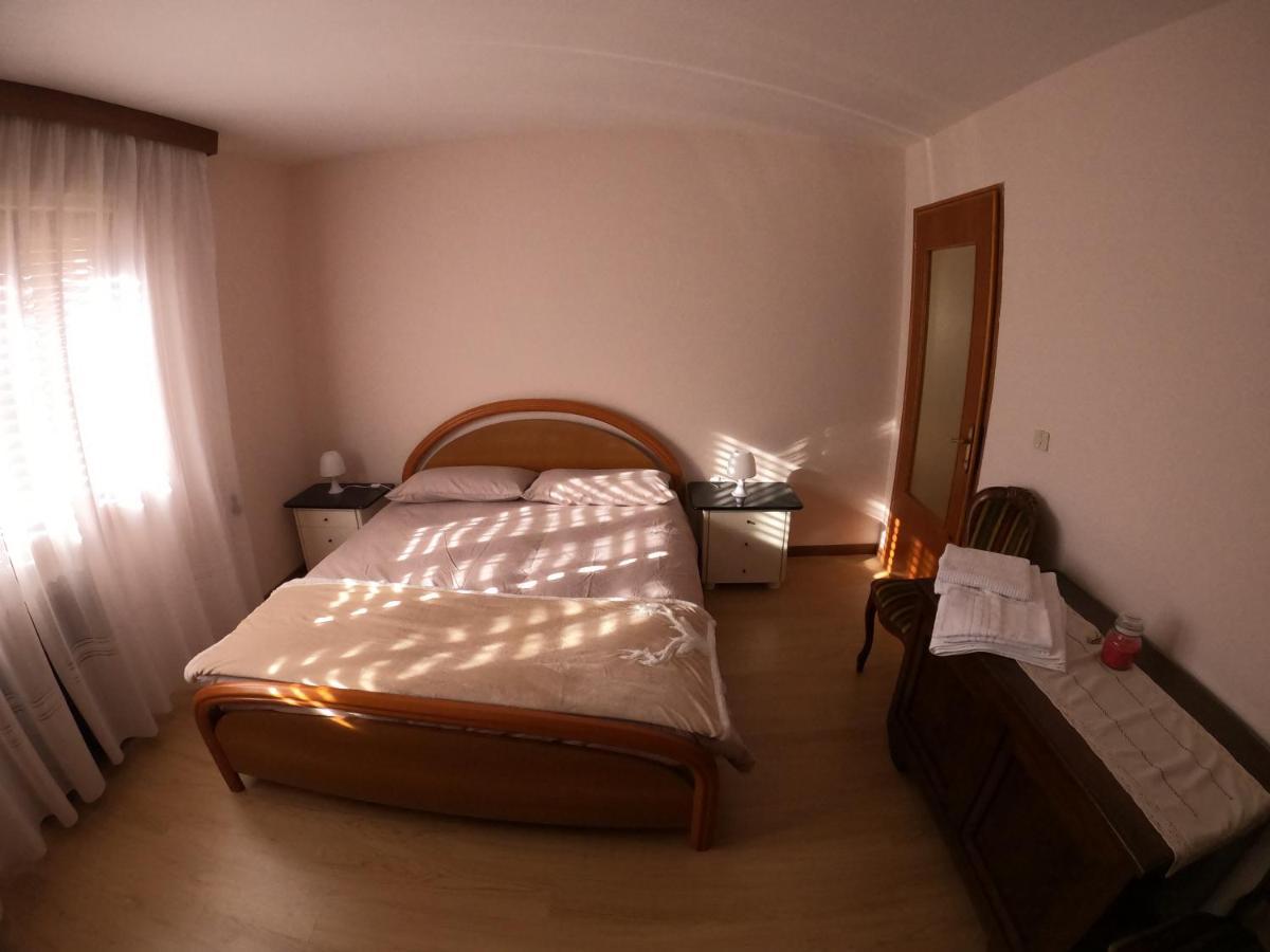 Appartamento Baggio House Cadarese Esterno foto